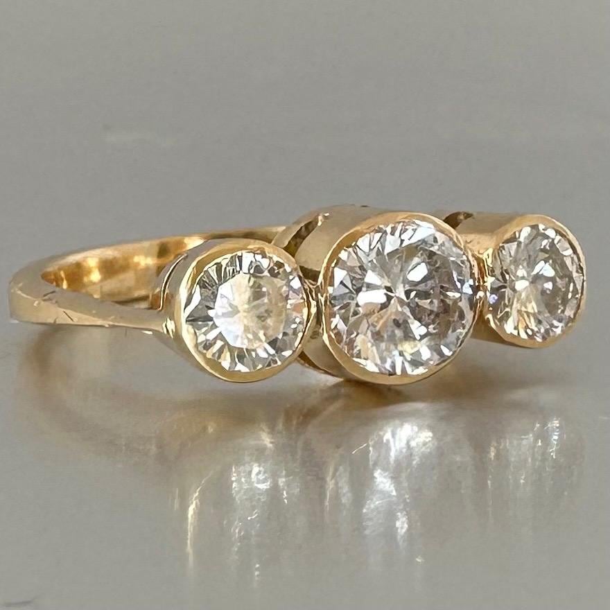 Antique 2 ct Diamond Trilogy Ring, 18 ct Gold Round Brilliant Cut Size Q / 8 Diamonds Assessed by DGA Gem-A Specialist