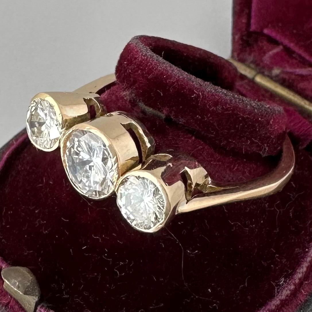 Antique 2 ct Diamond Trilogy Ring, 18 ct Gold Round Brilliant Cut Size Q / 8 Diamonds Assessed by DGA Gem-A Specialist