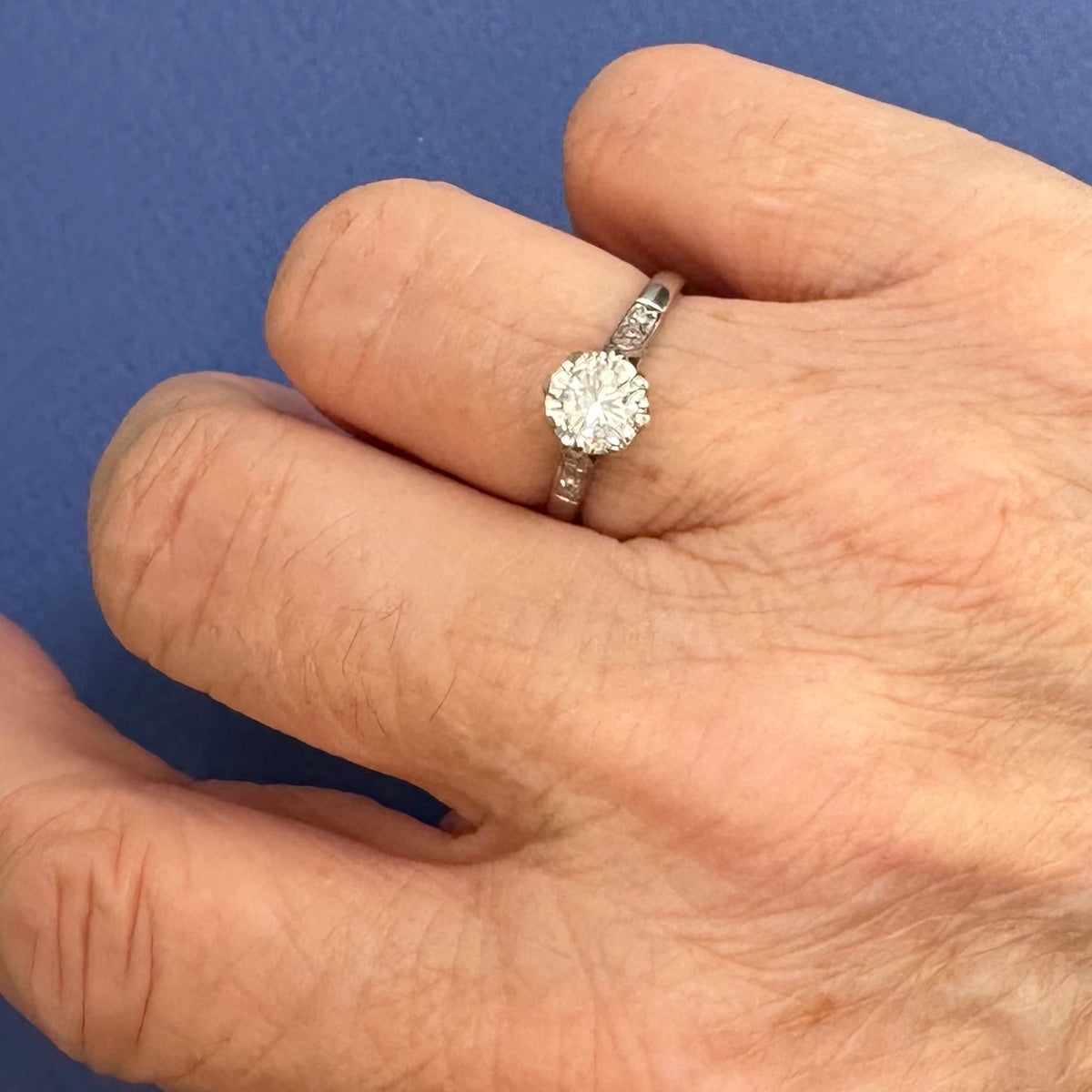 Antique 0.87 ct Diamond Solitaire Ring, 18 carat gold, K.5 / 5.5 Assessed by Gem-A Diamond Specialist