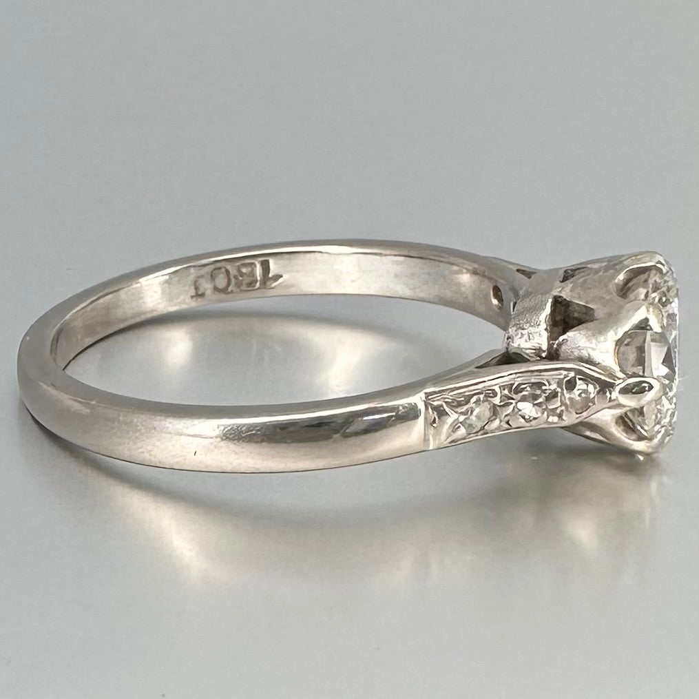 Antique 0.87 ct Diamond Solitaire Ring, 18 carat gold, K.5 / 5.5 Assessed by Gem-A Diamond Specialist